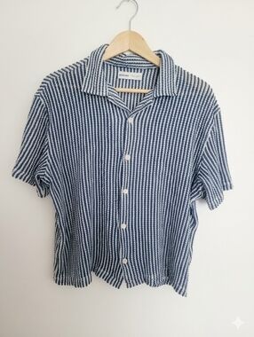 Bershka Blue & White Striped Short-Sleeve Button-Up Shirt Size M